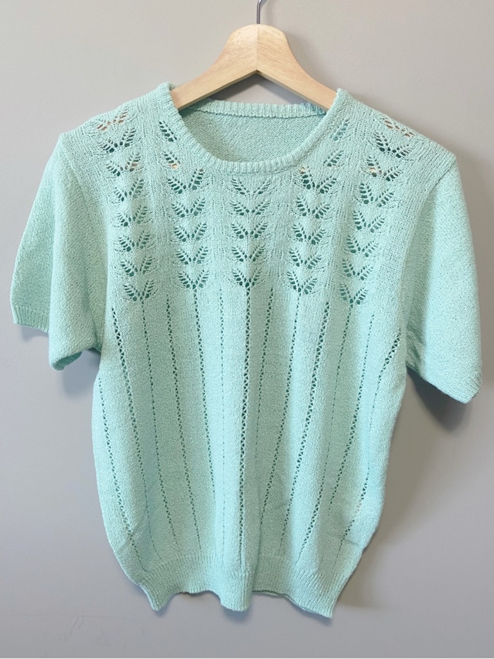 Light Mint Knit Short-Sleeve Sweater Top